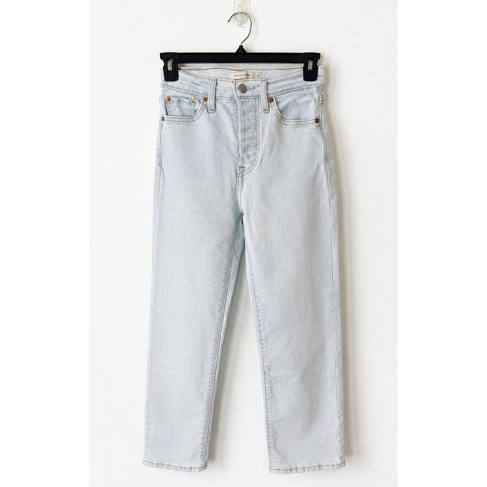 Levi's Wedgie Straight Jeans Women 25 Blue Light Wash Denim Button Fly Outdoor